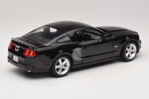 Ford Mustang GT Musta Drive Movie GreenLight 1:18 13609 Metalli — kuva 3 / 8