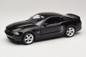 Ford Mustang GT Musta Drive Movie GreenLight 1:18 13609 Metalli
