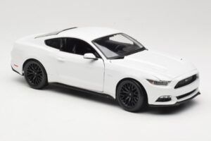 Ford Mustang GT S550 Valkoinen Maisto 1:18 31197 Metalli — kuva 6 / 8
