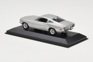 Ford Mustang GT Hopea Minichamps 1:43 FORD001 Metalli — kuva 3 / 4