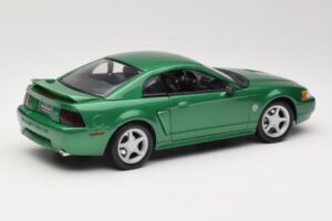 Ford Mustang GT SN95 Vihreä Maisto 1:18 50326 Metalli — kuva 3 / 8