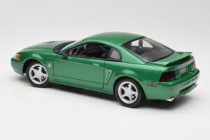 Ford Mustang GT SN95 Vihreä Maisto 1:18 50326 Metalli — kuva 7 / 8