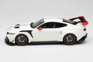 Ford Mustang GTD S650 Spirit of America Performance White GT Spirit 1:18 GT956 Hartsi — kuva 3 / 6