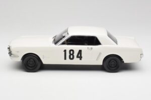 Ford Mustang Hardtop #184 B. Neyret / J. Terramorsi Rally Monte Carlo 1965 Norev 1:18 182801 Metalli — kuva 3 / 6