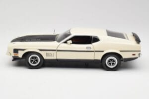 Ford Mustang Mach 1 Valkoinen Sun Star 1:18 3602 Metalli — kuva 4 / 8