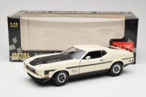 Ford Mustang Mach 1 Valkoinen Sun Star 1:18 3602 Metalli — kuva 8 / 8