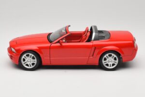 Ford Mustang S197 GT Avoauto Punainen Beanstalk Group 1:18 FOR10016R Metalli — kuva 4 / 8