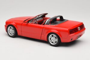 Ford Mustang S197 GT Avoauto Punainen Beanstalk Group 1:18 FOR10016R Metalli — kuva 7 / 8