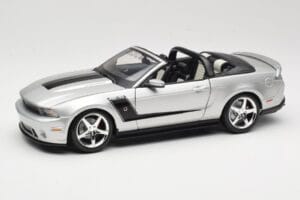 Ford Mustang S197 Roush 427R Avoauto Hopea Maisto 1:18 31669 Metalli
