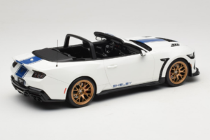 Ford Mustang S650 Shelby Super Snake Oxford White GT Spirit 1:18 GT572 Hartsi — kuva 2 / 6