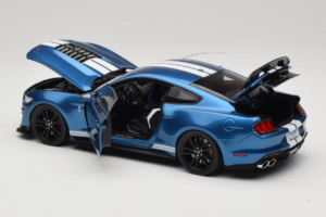Ford Mustang Shelby GT500 S550 Atlas Blue Metallic IXO 1:18 18RDC244-FO Metalli — kuva 5 / 8
