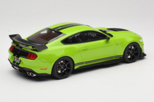 Ford Mustang Shelby GT500 S550 Vihreä GT Spirit 1:18 GT803 Hartsi — kuva 2 / 6
