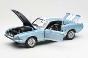 Ford Mustang Shelby GT500 Vaaleansininen Metallic Valkoisilla Raidoilla AUTOart 1:18 72907 Metalli — kuva 2 / 8