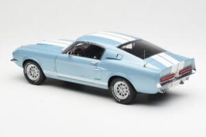 Ford Mustang Shelby GT500 Vaaleansininen Metallic Valkoisilla Raidoilla AUTOart 1:18 72907 Metalli — kuva 7 / 8