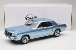 Ford Mustang V8 Hardtop Pony GT Silver Blue GT Spirit 1:12 G089 Hartsi — kuva 6 / 6