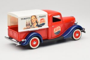 Ford Pickup Truck Pepsi-Cola Solido 1:18 99053 Metalli — kuva 3 / 8