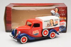 Ford Pickup Truck Pepsi-Cola Solido 1:18 99053 Metalli — kuva 8 / 8