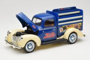 Ford Pepsi-Cola Replica Golden Wheel 1:18 PF351 Metalli — kuva 2 / 8
