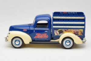 Ford Pepsi-Cola Replica Golden Wheel 1:18 PF351 Metalli — kuva 4 / 8