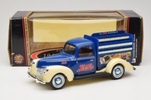 Ford Pepsi-Cola Replica Golden Wheel 1:18 PF351 Metalli — kuva 8 / 8
