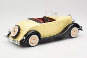 Ford Roadster Dearborn Yellow Solido 1:18 8008 Metalli — kuva 3 / 8