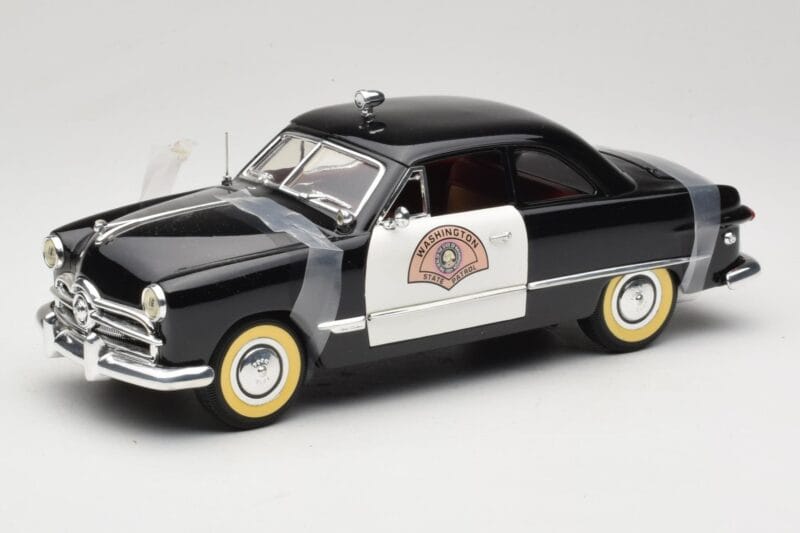 Ford Sedan Washington State Police Solido 1:18 8158 Metalli