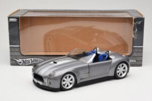Shelby Cobra Avoauto Grey Metallic Hot Wheels 1:18 G7220 Metalli — kuva 8 / 8
