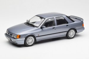 Ford Sierra RS Cosworth Vaaleansininen MCG 1:18 MCG18174 Metalli
