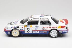 Ford Sierra RS Cosworth 4x4 #3 M. Biasion / T. Siviero Rally Monte Carlo 1992 MCG 1:18 MCG18355R Metalli — kuva 3 / 6