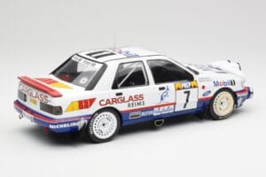Ford Sierra RS Cosworth 4x4 #7 F. Delecour / D. Grataloup Rally Monte Carlo 1992 MCG 1:18 MCG18356R Metalli — kuva 2 / 6