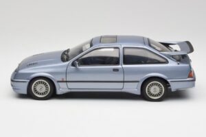Ford Sierra RS Cosworth Moonstone Sininen AUTOart 1:18 72863 Metalli — kuva 4 / 8