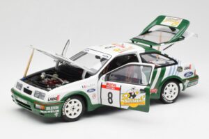 Ford Sierra RS Cosworth #8 D. Auriol / B. Occelli Rally Tour de Corse 1988 AUTOart 1:18 88812 Metalli — kuva 2 / 8
