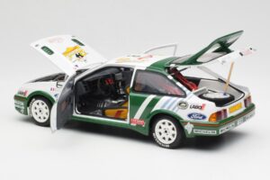 Ford Sierra RS Cosworth #8 D. Auriol / B. Occelli Rally Tour de Corse 1988 AUTOart 1:18 88812 Metalli — kuva 5 / 8