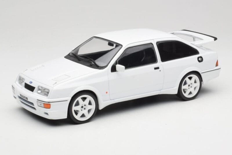 Ford Sierra RS Cosworth Valkoinen IXO 1:18 18CMC121 Metalli