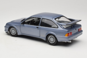 Ford Sierra RS Cosworth Sininen Minichamps 1:18 150084002 Metalli — kuva 7 / 8