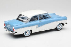 Ford Taunus 17M P2 Vaaleansininen & Valkoinen BoS Models 1:18 BOS019 Metalli — kuva 2 / 6