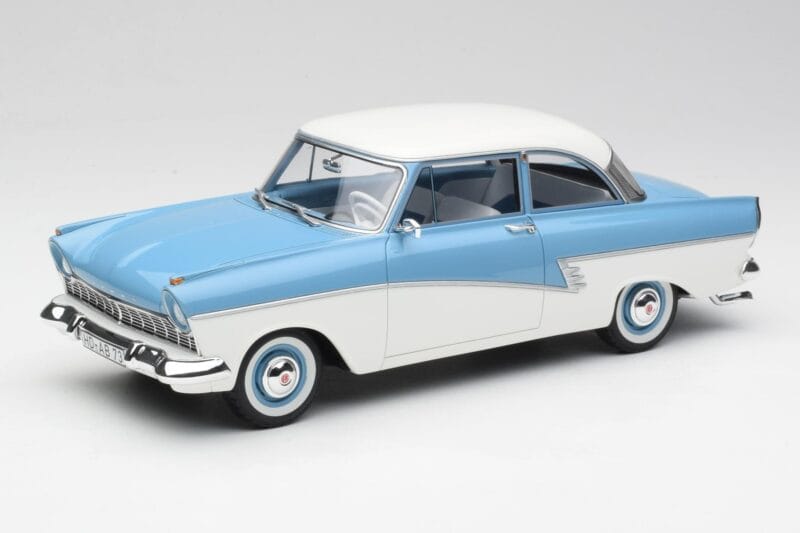 Ford Taunus 17M P2 Vaaleansininen & Valkoinen BoS Models 1:18 BOS019 Metalli