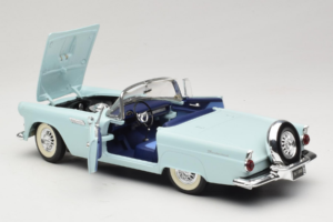 Ford Thunderbird Vihreä Revell 1:18 8804-G1 Metalli — kuva 5 / 8