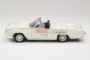 Ford Thunderbird Avoauto Indy Pace Car Anson 1:18 30368 Metalli — kuva 3 / 6