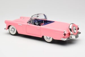Ford Thunderbird Vaaleanpunainen Revell 1:18 8804 Metalli — kuva 7 / 8