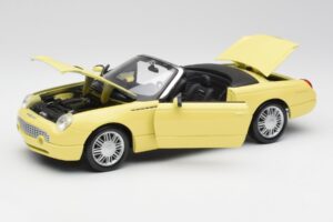 Ford Thunderbird Show Car Keltainen Maisto 1:18 50335 Metalli — kuva 2 / 8