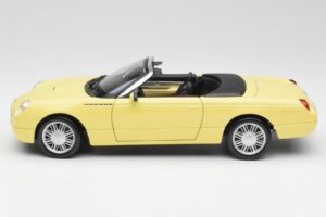 Ford Thunderbird Show Car Keltainen Maisto 1:18 50335 Metalli — kuva 4 / 8
