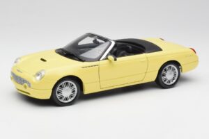 Ford Thunderbird Show Car Keltainen Maisto 1:18 50335 Metalli