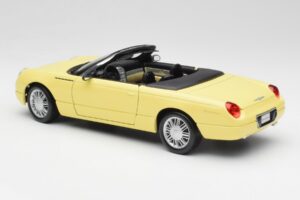 Ford Thunderbird Show Car Keltainen Maisto 1:18 50335 Metalli — kuva 7 / 8