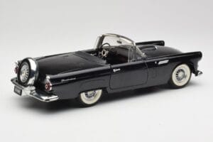 Ford Thunderbird Avoauto Musta Revell 1:18 8818-M1 Metalli — kuva 3 / 8