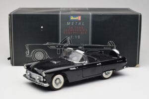 Ford Thunderbird Avoauto Musta Revell 1:18 8818-M1 Metalli — kuva 8 / 8