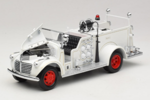 GMC Paloauto Valkoinen Road Signature 1:18 20068 Metalli — kuva 2 / 9