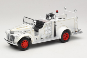 GMC Paloauto Valkoinen Road Signature 1:18 20068 Metalli