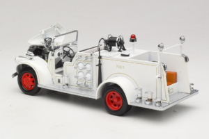 GMC Paloauto Valkoinen Road Signature 1:18 20068 Metalli — kuva 5 / 9