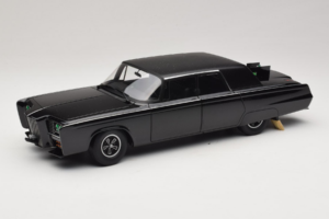 Chrysler Imperial Black Beauty Green Hornet TV Series AUTOart 1:18 71546 Metalli
